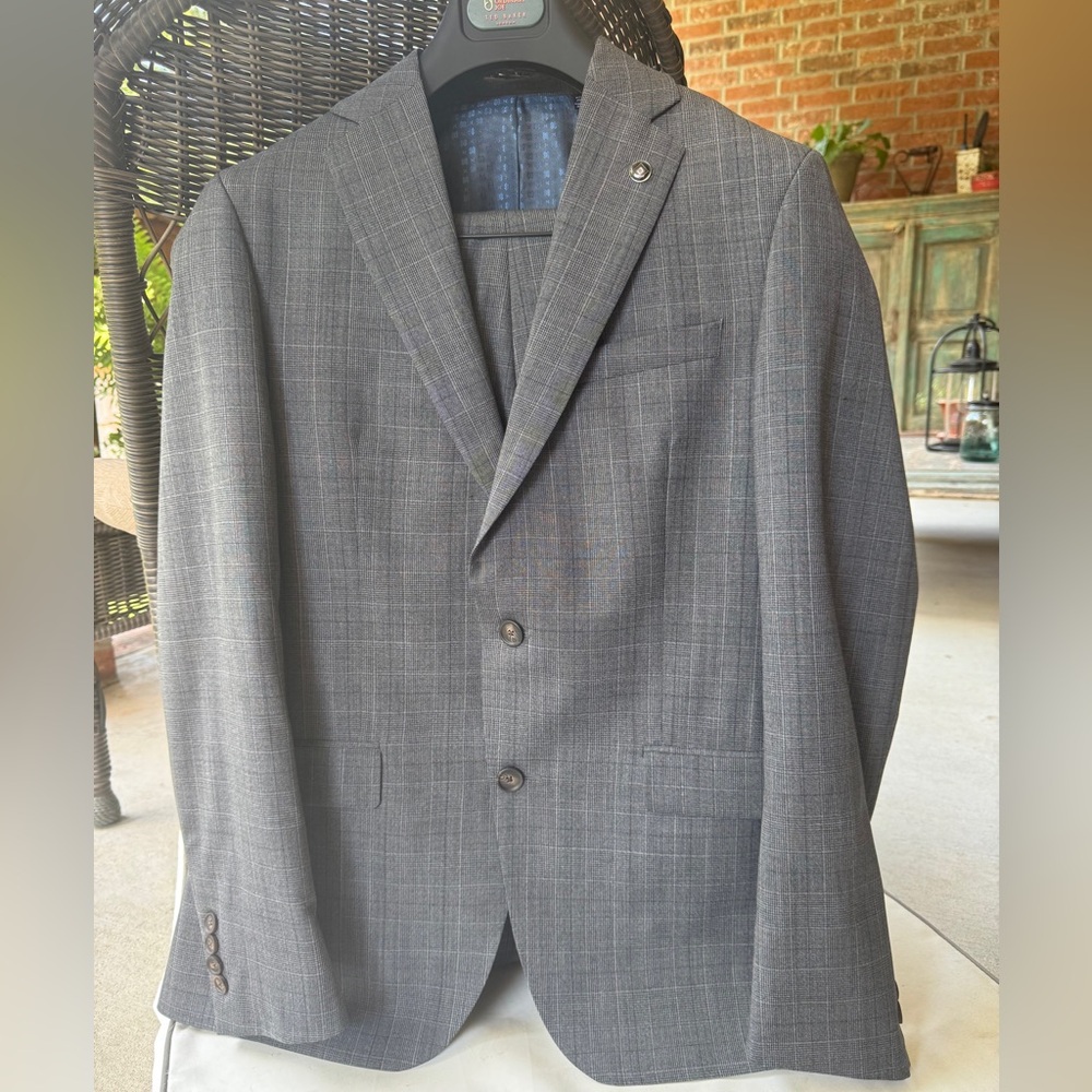 Ted Baker Men's Gray Suit NWT